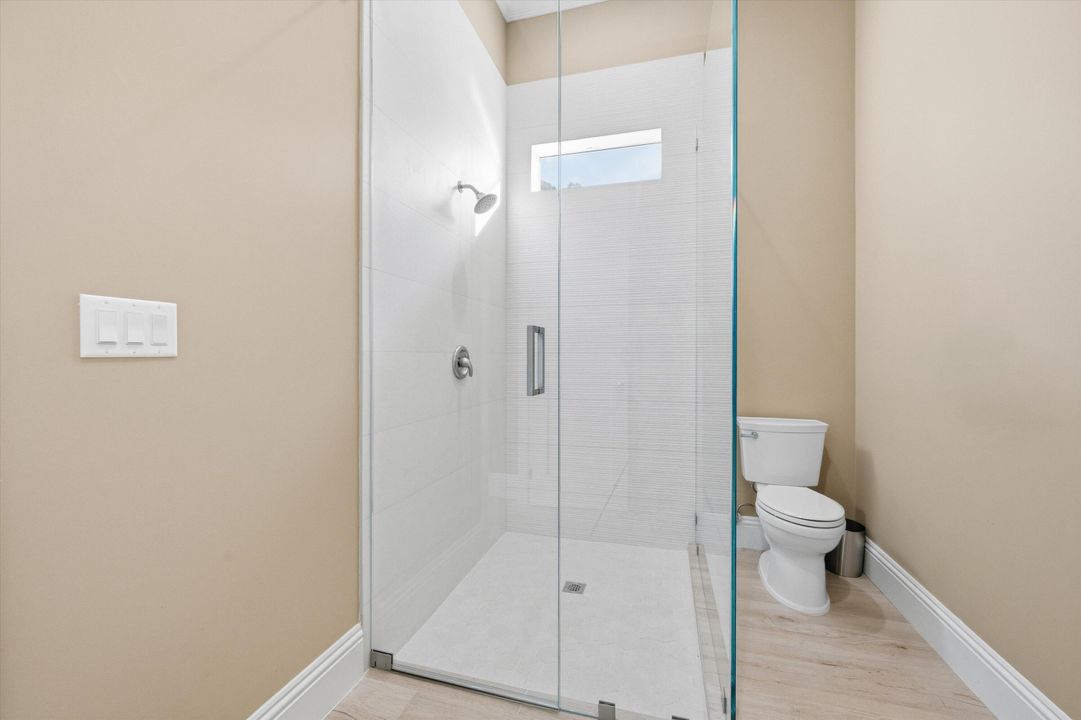 En Venta: $4,299,000 (4 camas, 4 baños, 2933 Pies cuadrados)