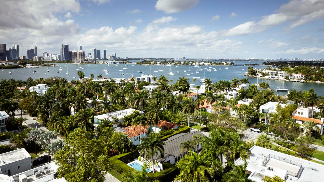 For Rent: $22,000 (4 beds, 4 baths, 2830 Square Feet)