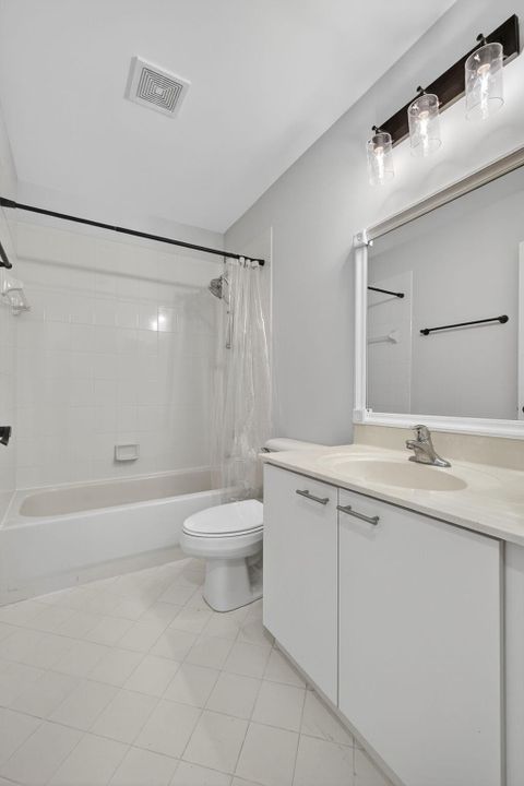 Под контрактом: $3,000 (4 спален, 2 ванн, 1611 Квадратных фут)