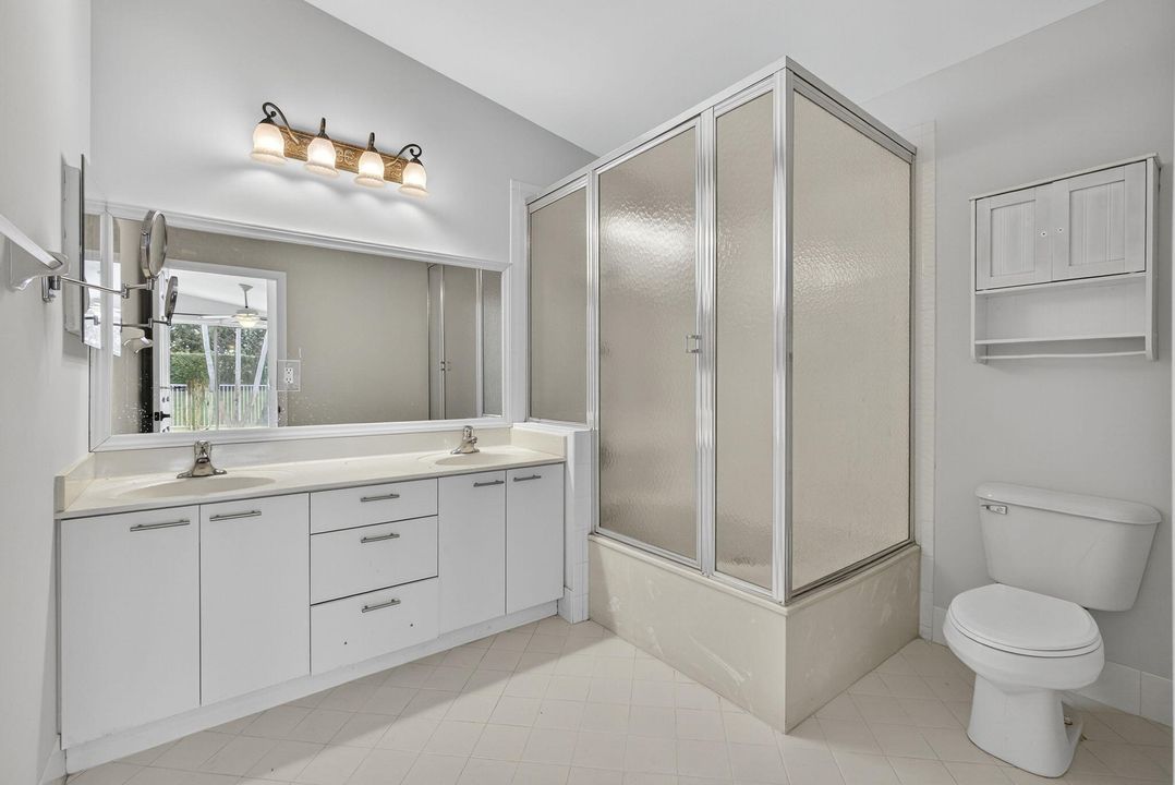 Под контрактом: $3,000 (4 спален, 2 ванн, 1611 Квадратных фут)