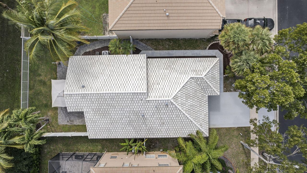 Под контрактом: $3,000 (4 спален, 2 ванн, 1611 Квадратных фут)