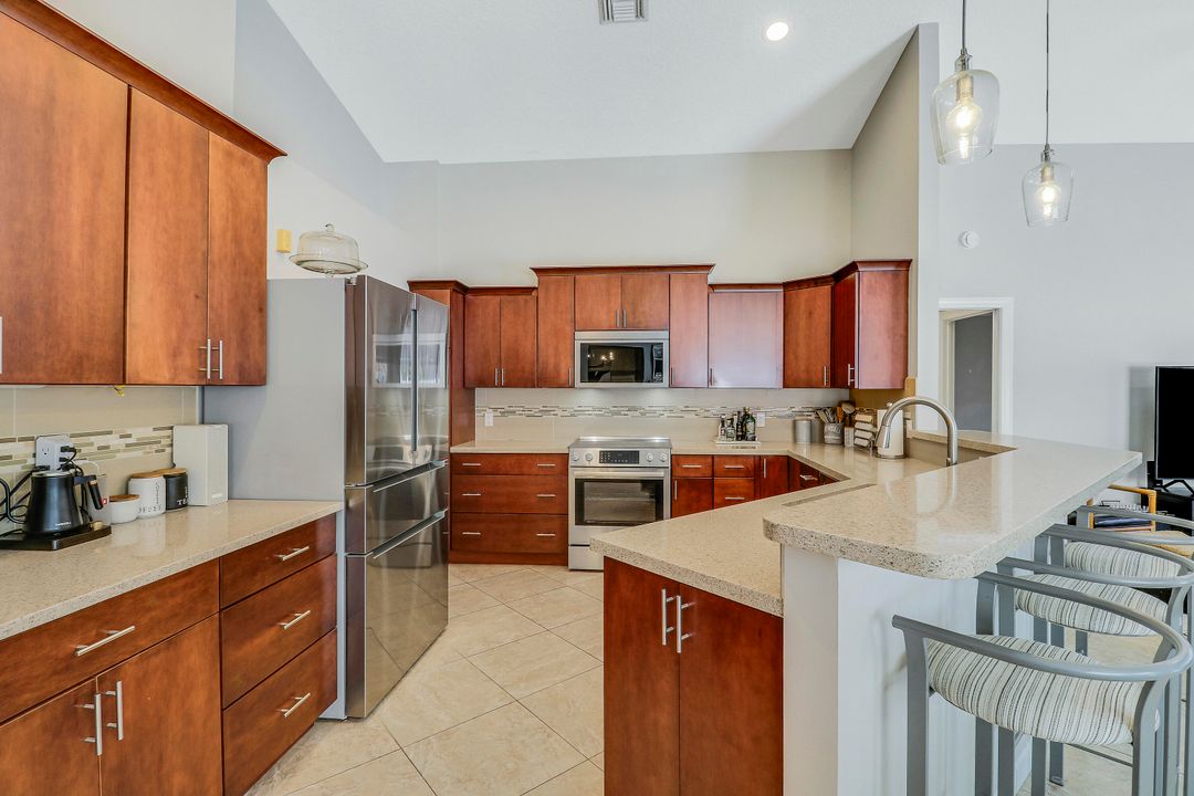 Active With Contract: $799,000 (3 beds, 2 baths, 1919 Square Feet)
