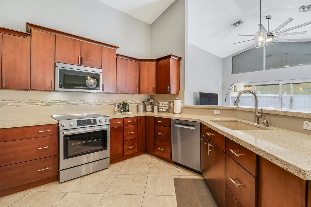 Active With Contract: $799,000 (3 beds, 2 baths, 1919 Square Feet)