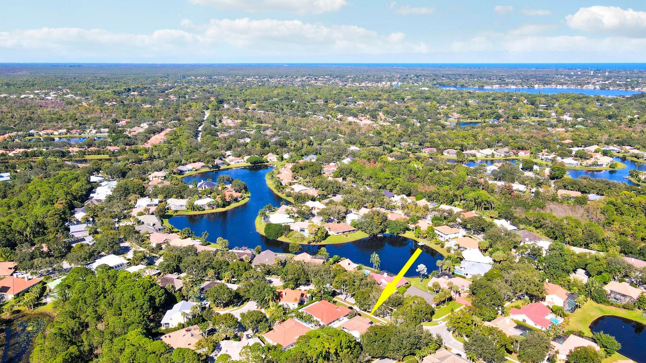 Active With Contract: $799,000 (3 beds, 2 baths, 1919 Square Feet)
