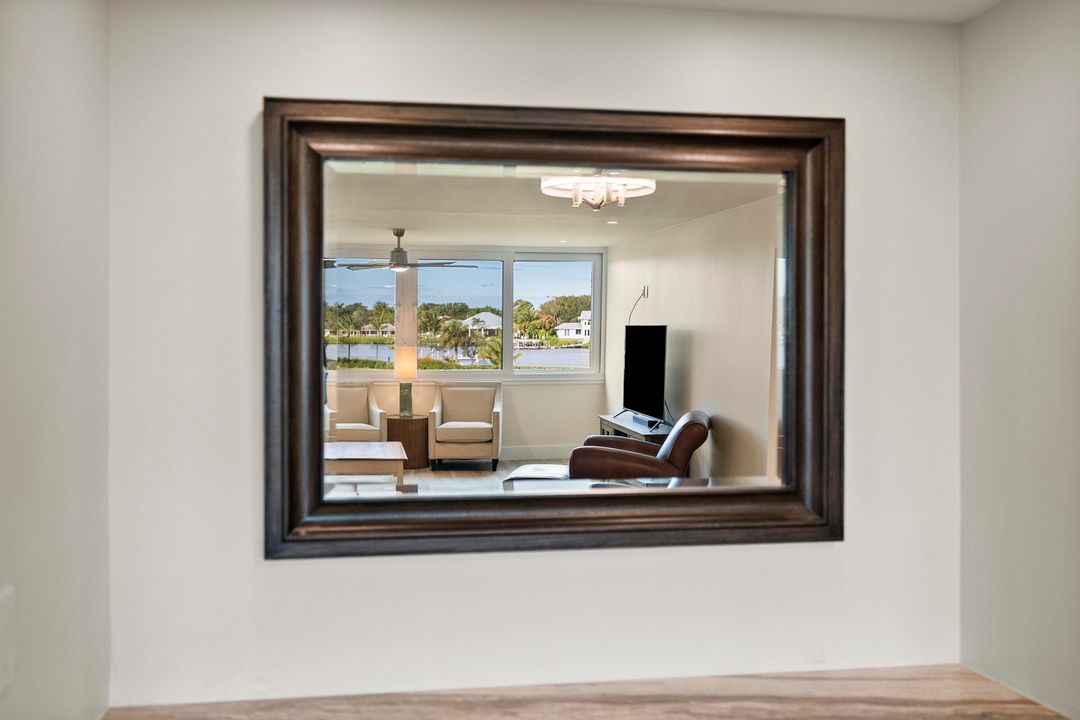 En Venta: $949,900 (3 camas, 3 baños, 2368 Pies cuadrados)