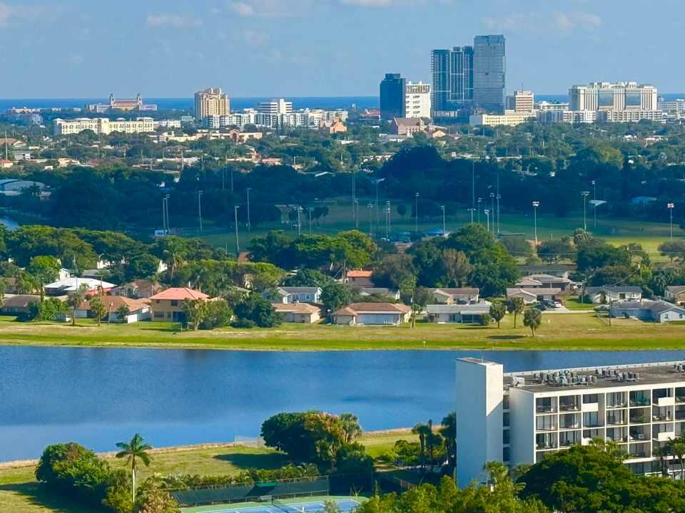 Activo con contrato: $949,000 (3 camas, 2 baños, 2600 Pies cuadrados)