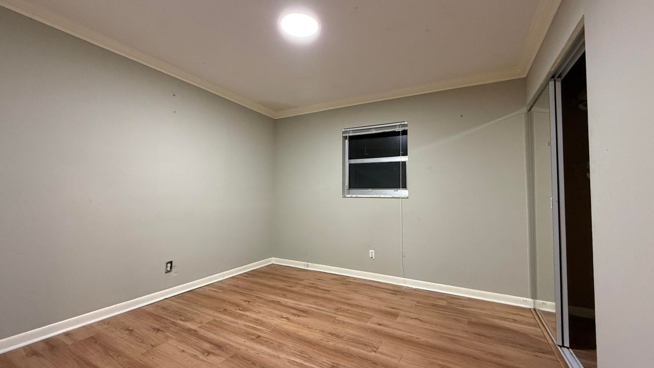 Active With Contract: $355,000 (3 beds, 2 baths, 1401 Square Feet)