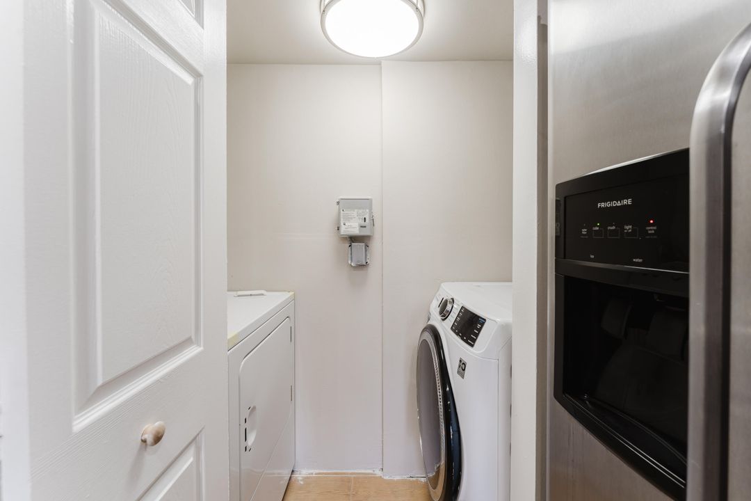 For Rent: $3,450 (2 beds, 2 baths, 1315 Square Feet)