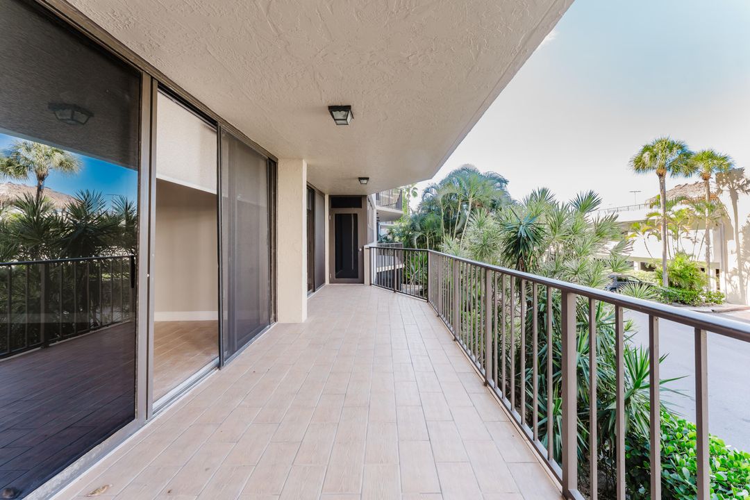 For Rent: $3,450 (2 beds, 2 baths, 1315 Square Feet)