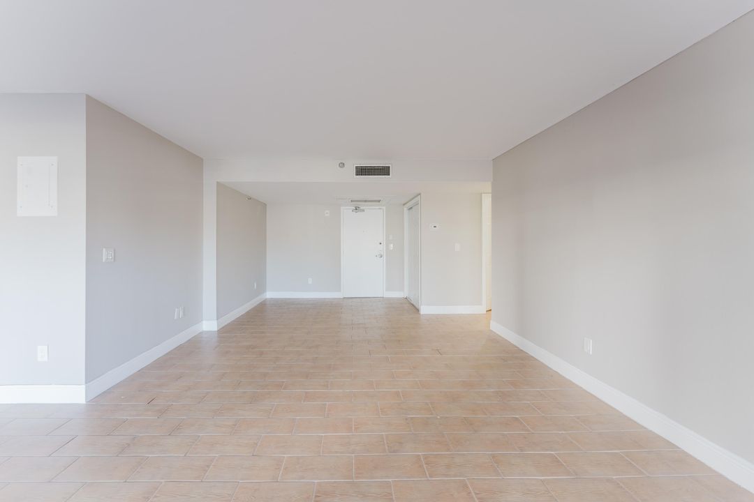 For Rent: $3,450 (2 beds, 2 baths, 1315 Square Feet)