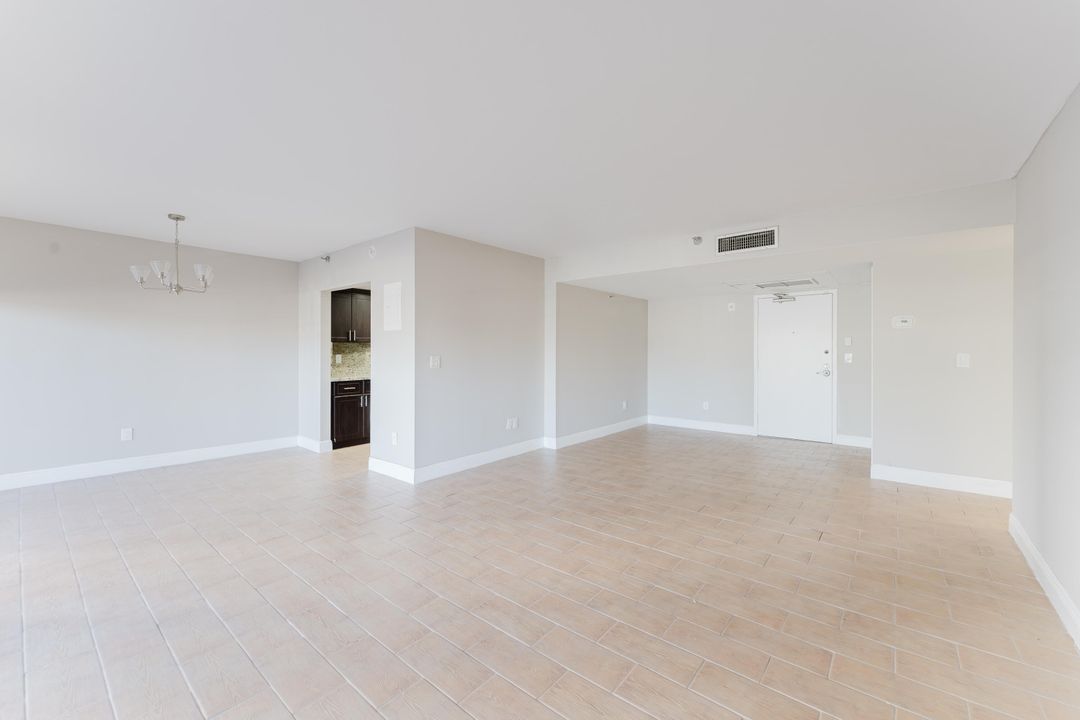 For Rent: $3,450 (2 beds, 2 baths, 1315 Square Feet)