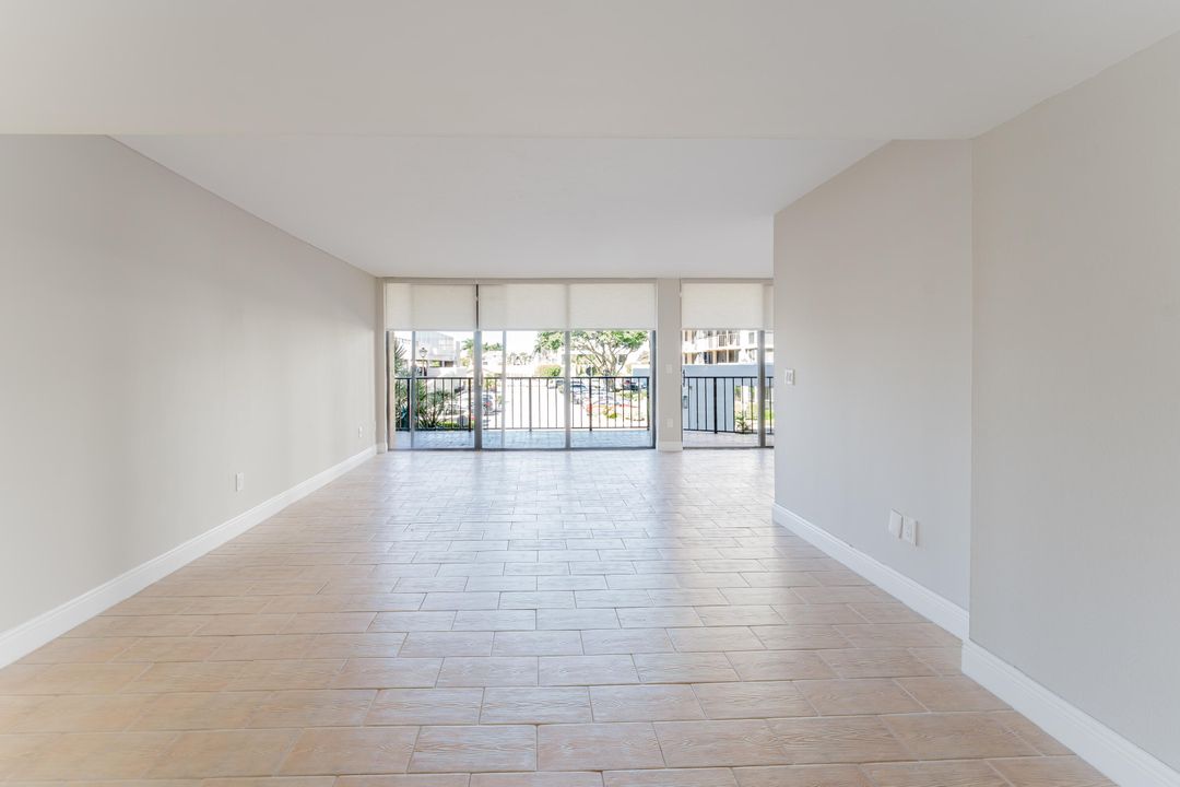 For Rent: $3,450 (2 beds, 2 baths, 1315 Square Feet)