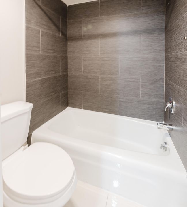 For Rent: $3,450 (2 beds, 2 baths, 1315 Square Feet)