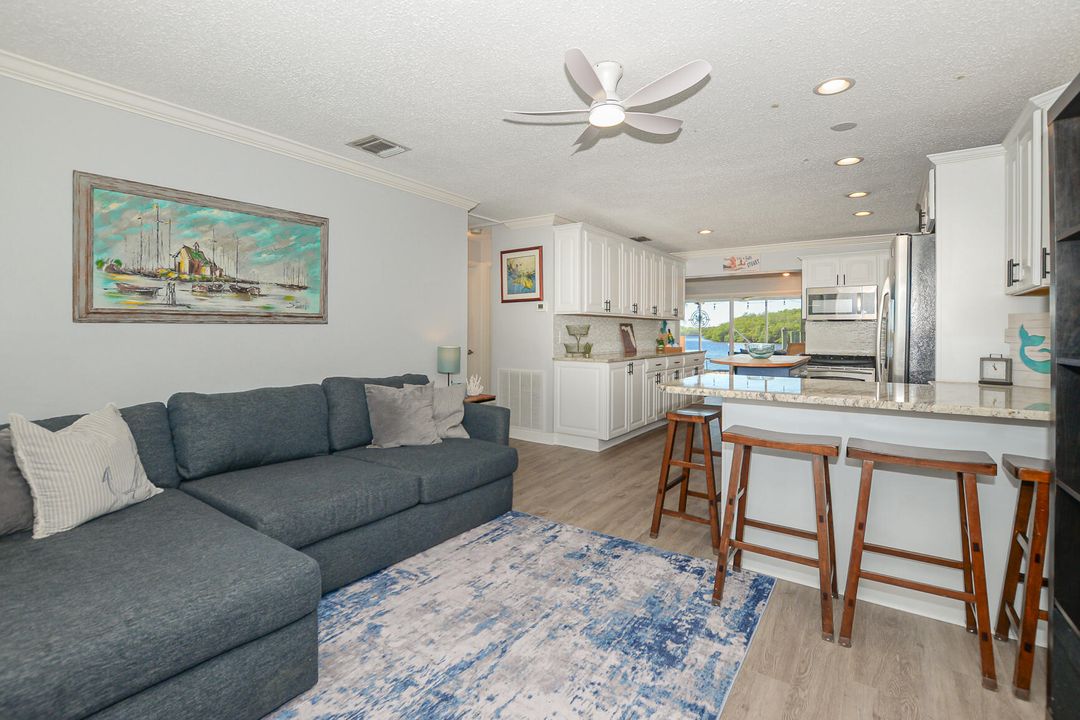 В аренду: $3,800 (2 спален, 1 ванн, 783 Квадратных фут)