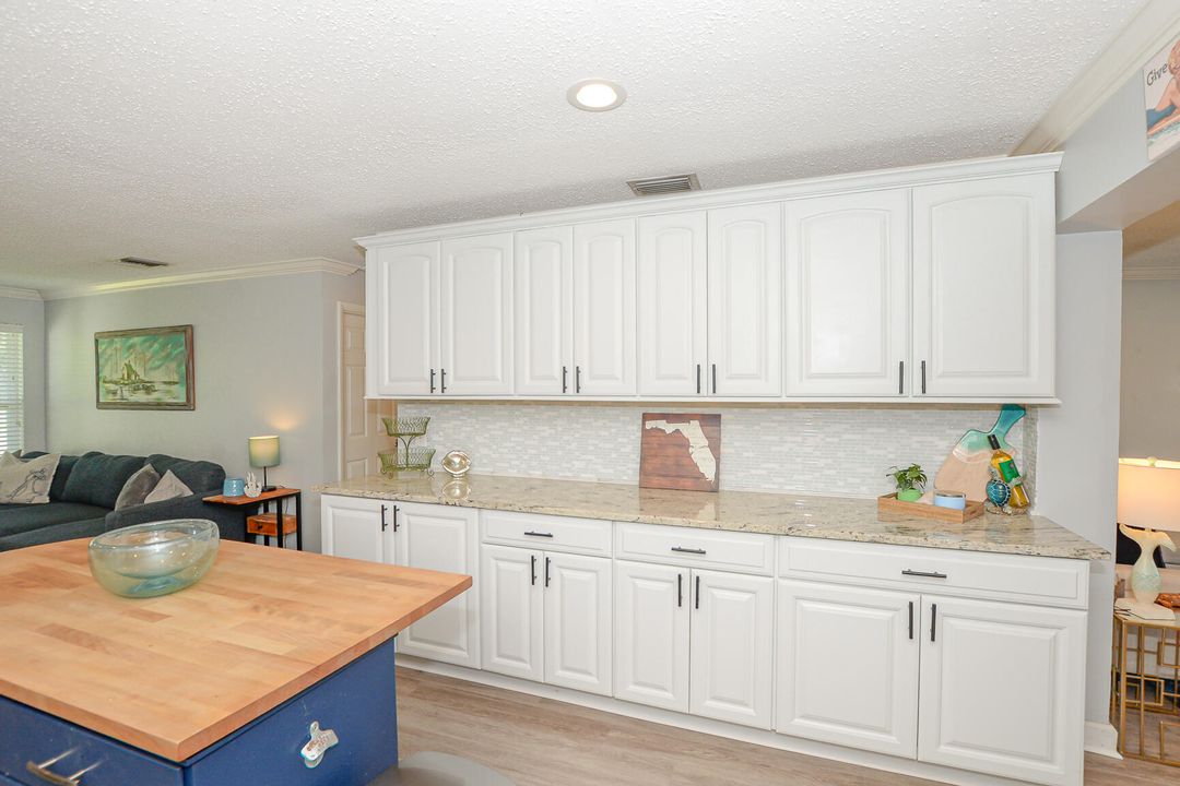 В аренду: $3,800 (2 спален, 1 ванн, 783 Квадратных фут)