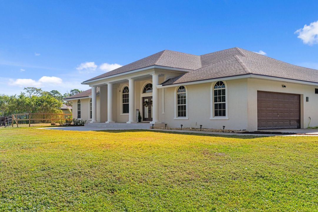 For Sale: $1,150,000 (5 beds, 3 baths, 2955 Square Feet)