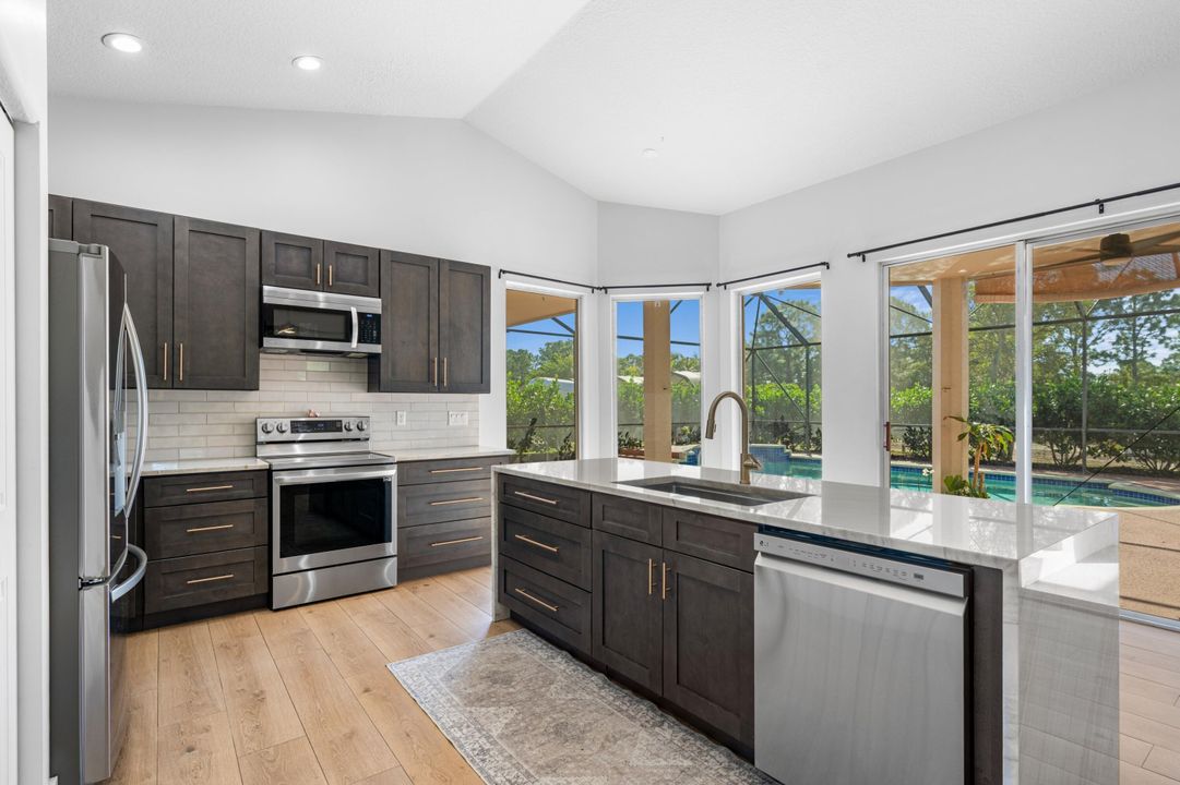 For Sale: $1,150,000 (5 beds, 3 baths, 2955 Square Feet)