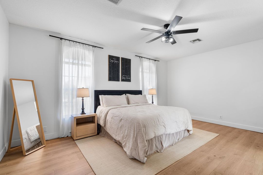 For Sale: $1,150,000 (5 beds, 3 baths, 2955 Square Feet)