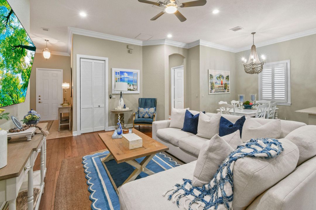 For Sale: $960,000 (3 beds, 2 baths, 1585 Square Feet)