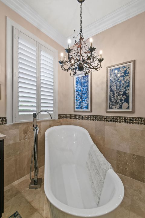 For Sale: $960,000 (3 beds, 2 baths, 1585 Square Feet)