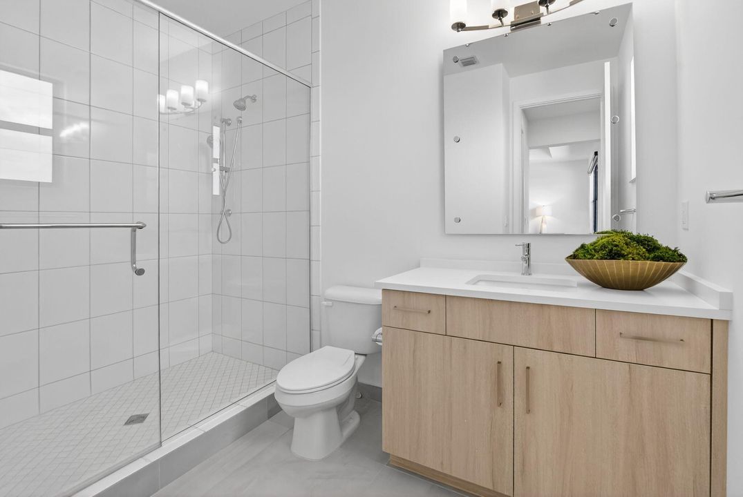 For Rent: $12,500 (5 beds, 7 baths, 4605 Square Feet)