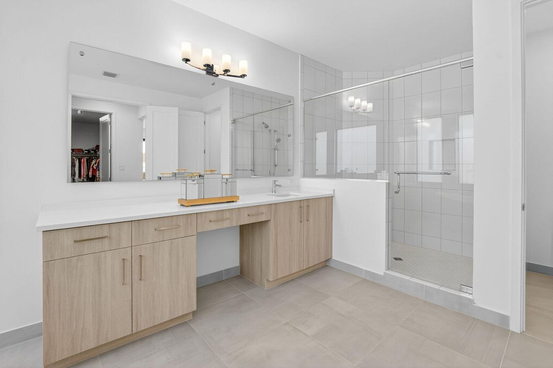 For Rent: $12,500 (5 beds, 7 baths, 4605 Square Feet)