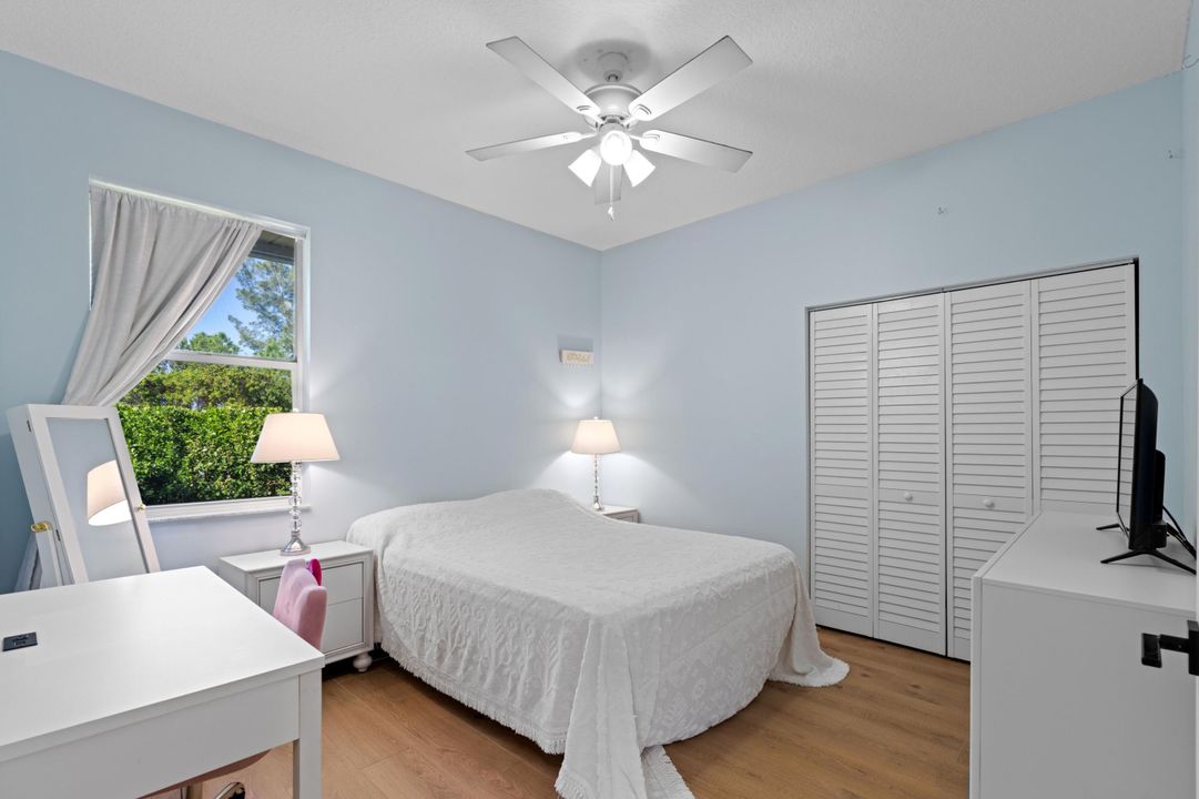 For Sale: $1,150,000 (5 beds, 3 baths, 2955 Square Feet)