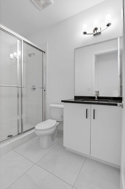 For Rent: $12,500 (5 beds, 7 baths, 4605 Square Feet)