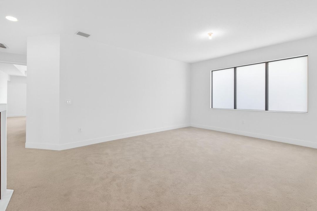 For Rent: $12,500 (5 beds, 7 baths, 4605 Square Feet)