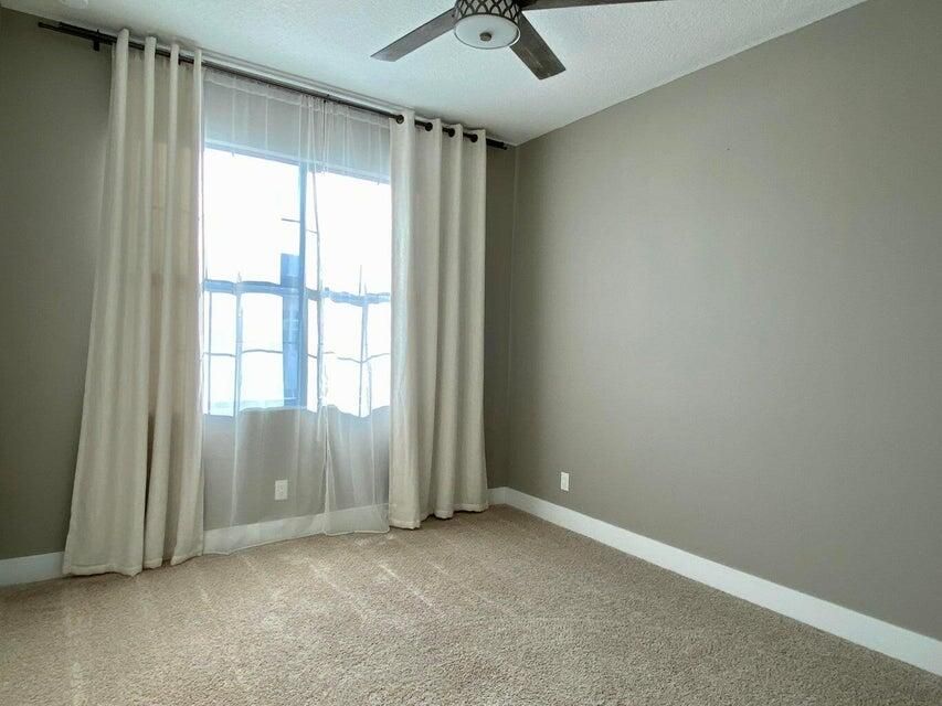 For Rent: $4,975 (3 beds, 3 baths, 2252 Square Feet)