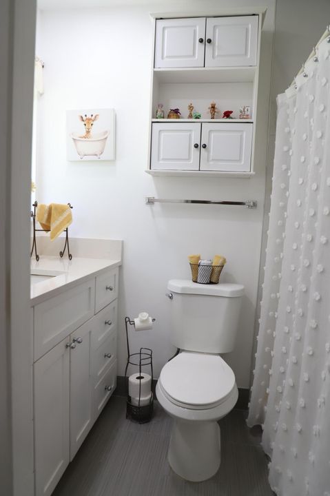 For Sale: $255,000 (2 beds, 2 baths, 980 Square Feet)