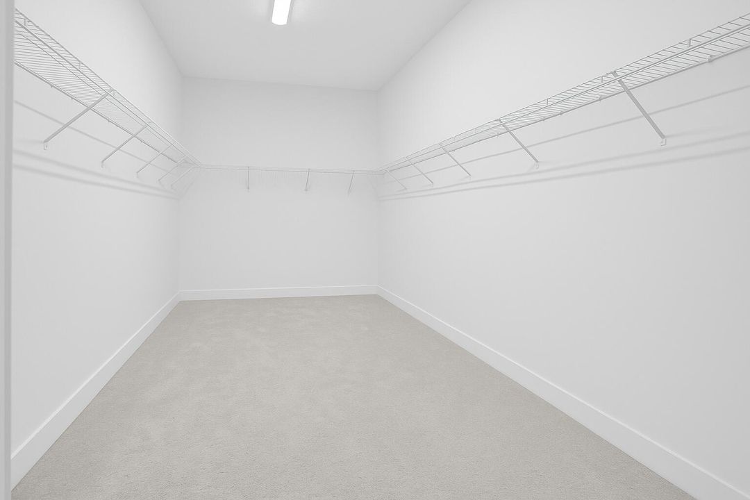 For Rent: $12,500 (5 beds, 7 baths, 4605 Square Feet)