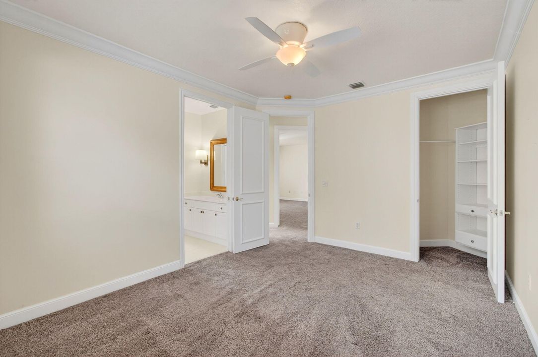 合同活跃: $1,299,000 (5 贝兹, 4 浴室, 4139 平方英尺)