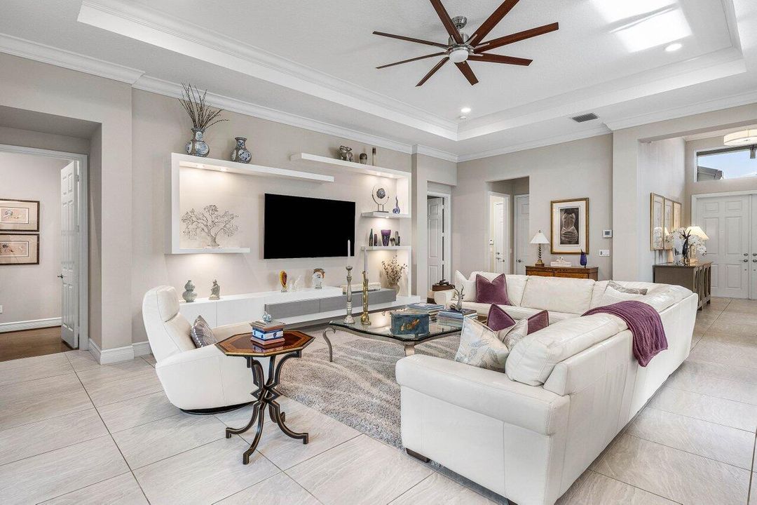 For Sale: $1,200,000 (4 beds, 3 baths, 2685 Square Feet)