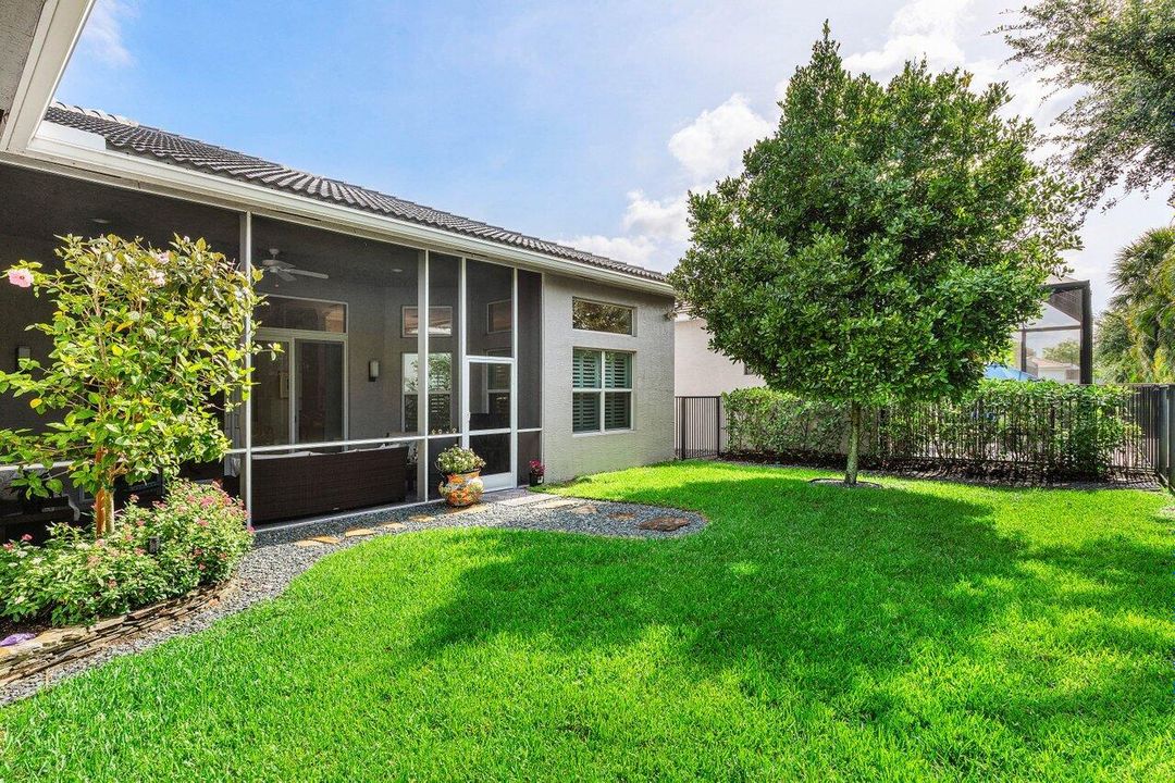 For Sale: $1,200,000 (4 beds, 3 baths, 2685 Square Feet)