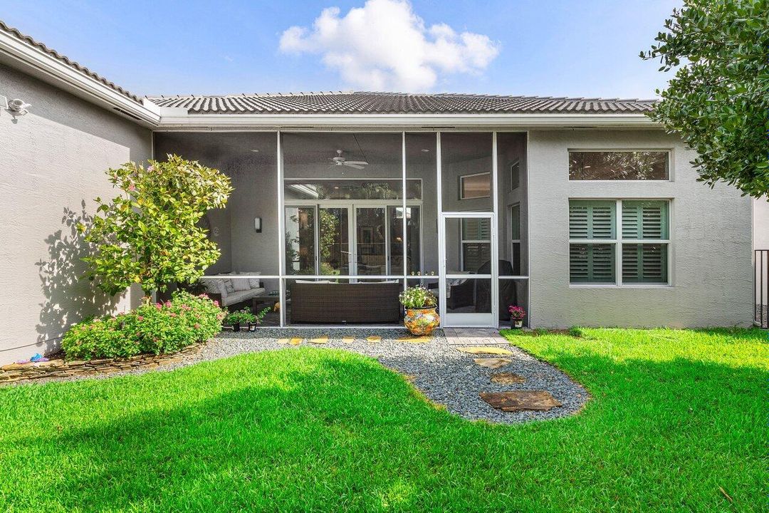 For Sale: $1,200,000 (4 beds, 3 baths, 2685 Square Feet)