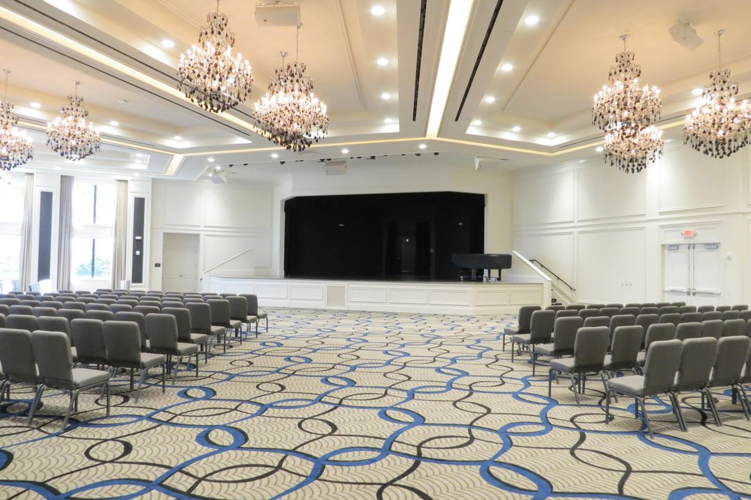 For Sale: $1,200,000 (4 beds, 3 baths, 2685 Square Feet)