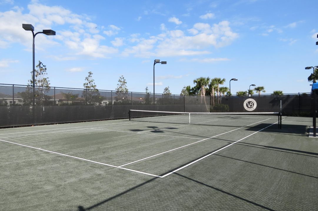 For Sale: $1,200,000 (4 beds, 3 baths, 2685 Square Feet)