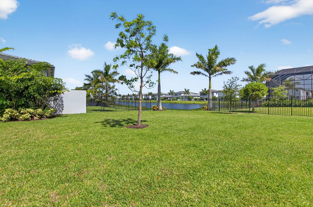 For Rent: $12,500 (5 beds, 7 baths, 4605 Square Feet)