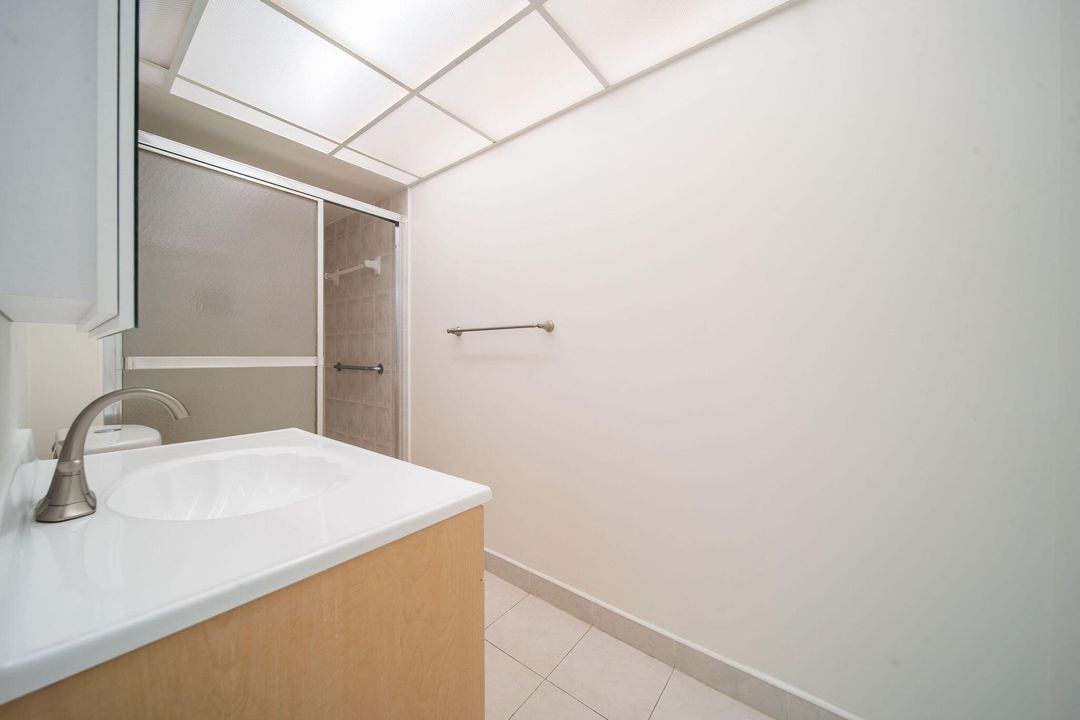 For Sale: $350,000 (2 beds, 2 baths, 1262 Square Feet)