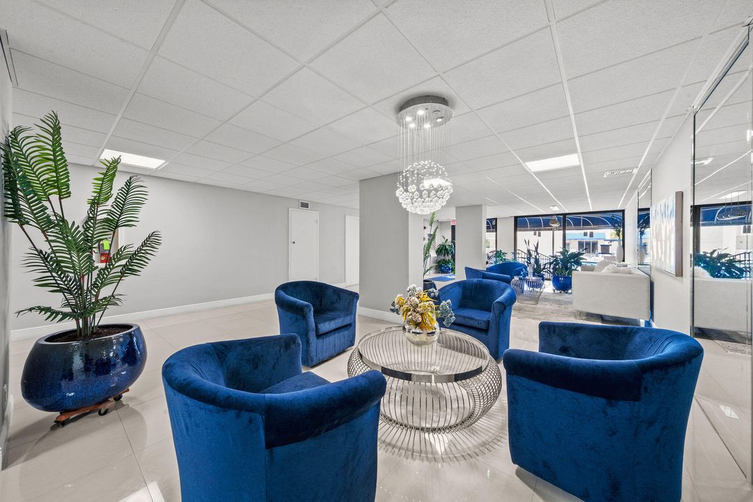 For Sale: $350,000 (2 beds, 2 baths, 1262 Square Feet)