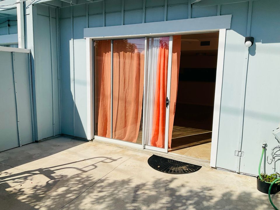 В аренду: $2,400 (2 спален, 2 ванн, 1176 Квадратных фут)