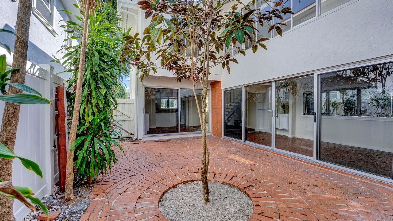 待售: $1,485,000 (0 贝兹, 0 浴室, 3058 平方英尺)