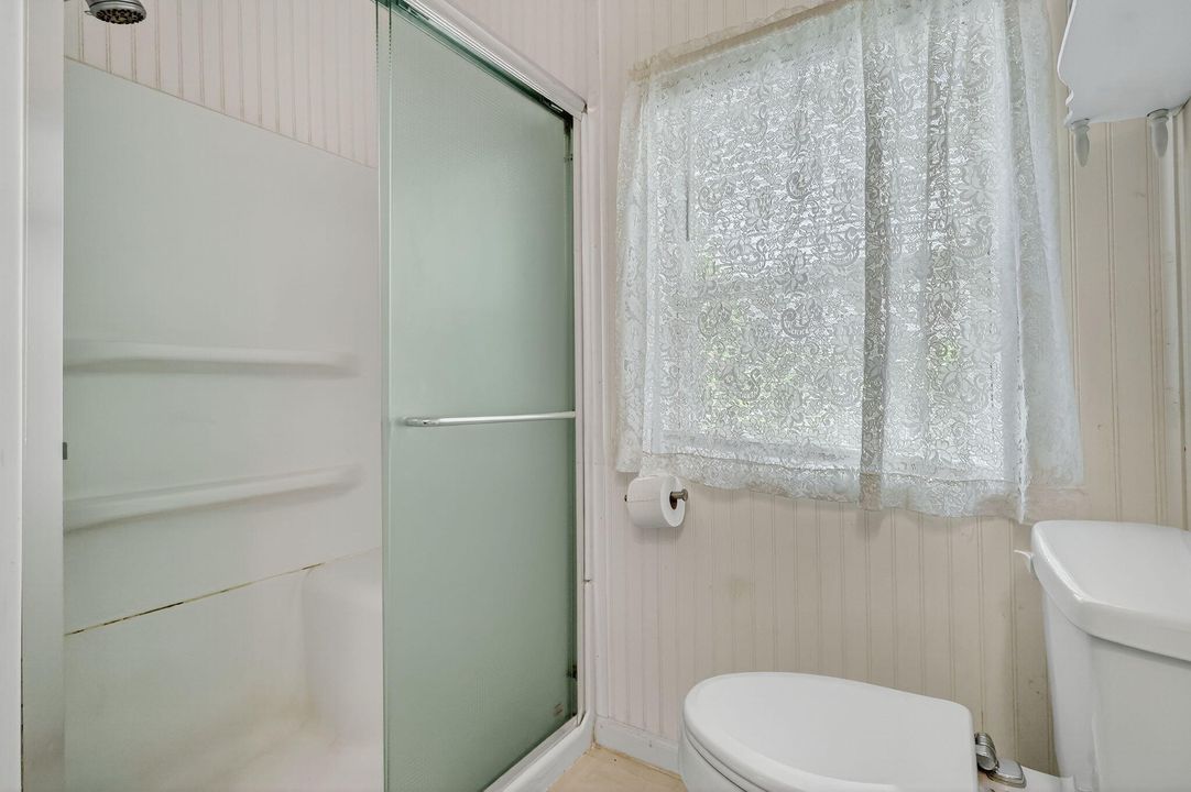 Active With Contract: $142,900 (2 beds, 2 baths, 1248 Square Feet)