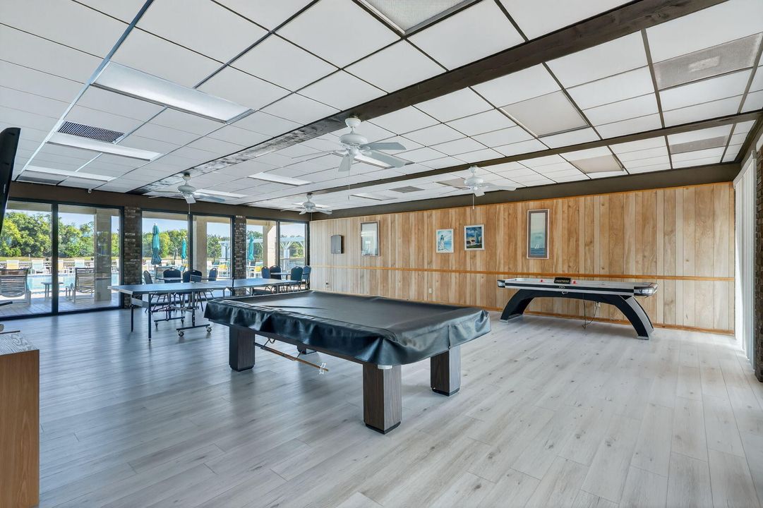 Active With Contract: $142,900 (2 beds, 2 baths, 1248 Square Feet)