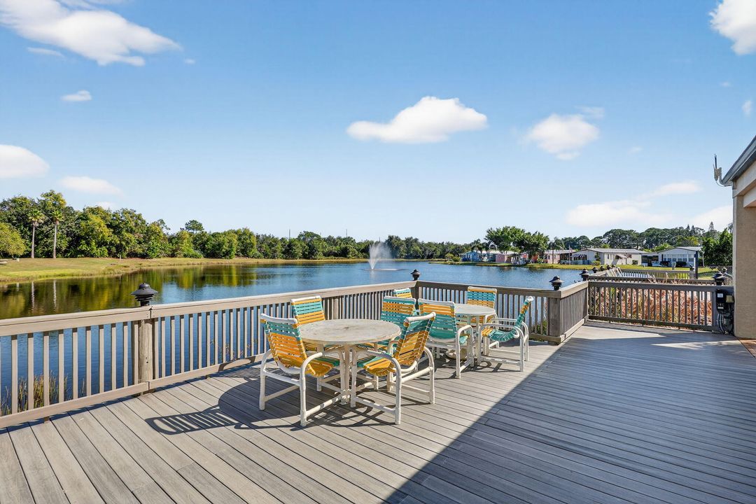 Active With Contract: $142,900 (2 beds, 2 baths, 1248 Square Feet)