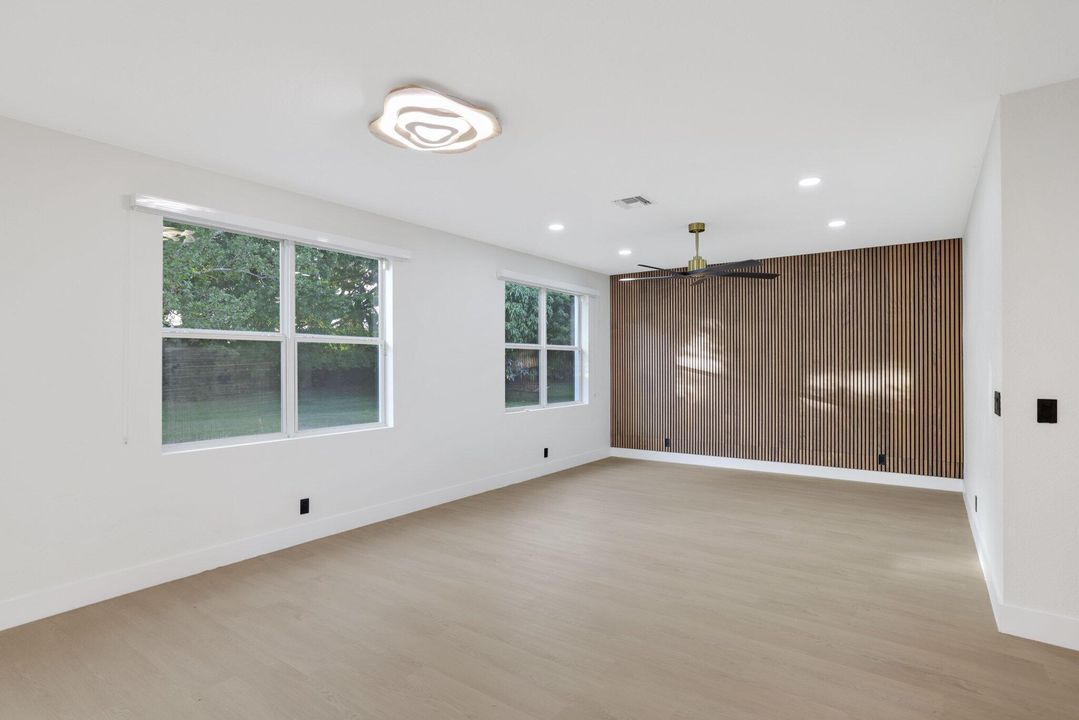 For Sale: $799,000 (4 beds, 3 baths, 2735 Square Feet)