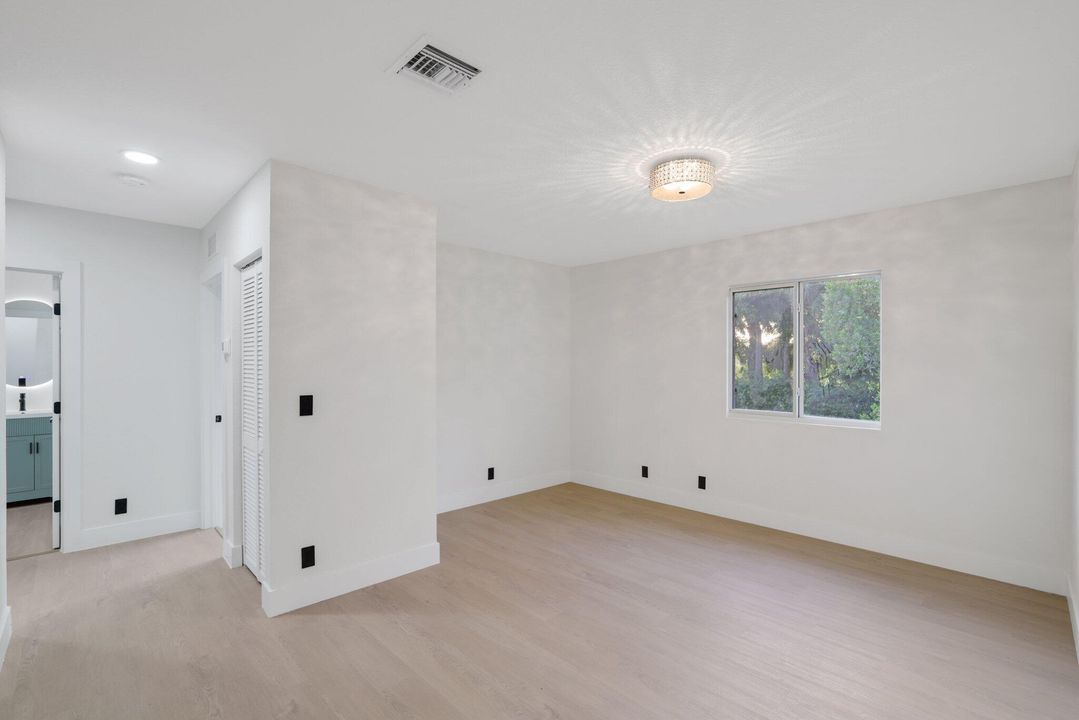 For Sale: $799,000 (4 beds, 3 baths, 2735 Square Feet)