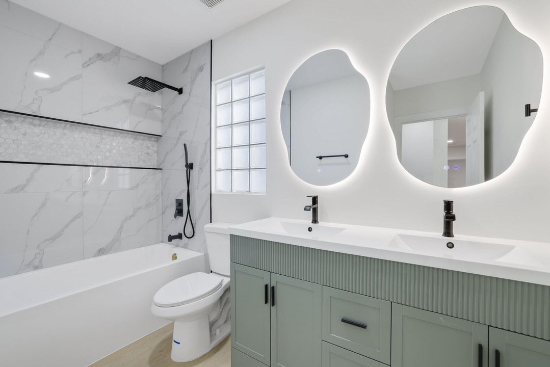 For Sale: $799,000 (4 beds, 3 baths, 2735 Square Feet)