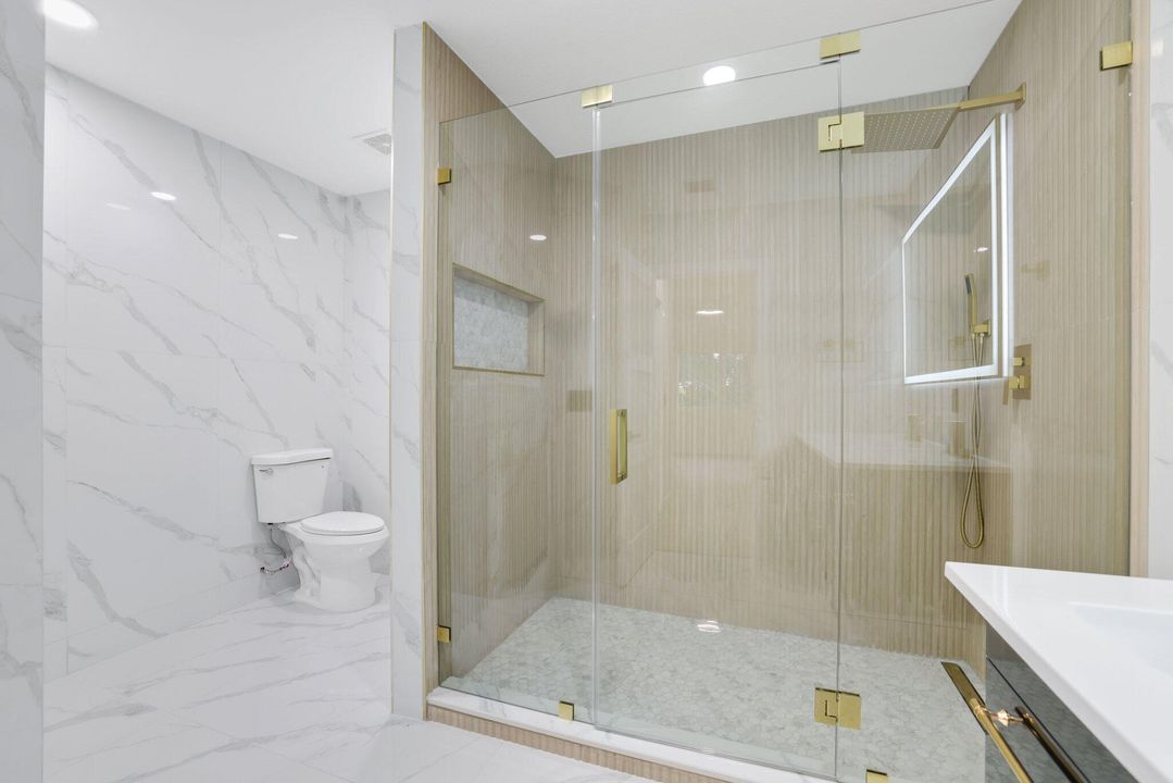 For Sale: $799,000 (4 beds, 3 baths, 2735 Square Feet)